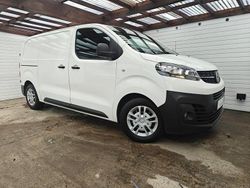 White Used 2019 Vauxhall Vivaro S Van | £7,965 (Fair price)