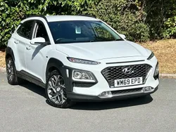 White Used 2020 Hyundai Kona Premium SUV | £13,995 (Fair price)
