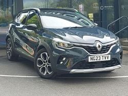 Blue/black Used 2023 Renault Captur Techno SUV | £18,698 (Fair price)