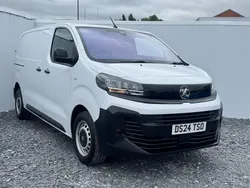 White Used 2024 Vauxhall Vivaro S Van | £17,895 (Fair price)