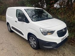 White Used 2019 Vauxhall Combo Edition MPV | £7,995 (Fair price)