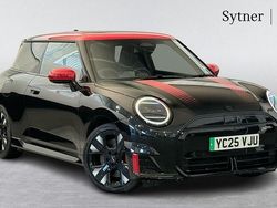 Black Used 2025 Mini Cooper Hatch Hatchback | £35,000