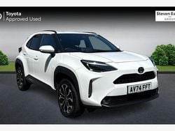 Used 2025 Toyota Yaris Hybrid Design Estate | £23,919 (Fair price)