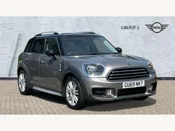 Melting silver Used 2019 Mini Cooper Countryman Exclusive SUV | £18,850 (Fair price)