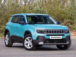 Green New 2025 Jeep Avenger Altitude SUV | £21,998 (Fair price)