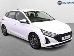 White Used 2024 Hyundai i20 Advanced Hatchback | £14,649 (Fair price)