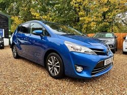 Blue Used 2014 Toyota Verso MPV | £5,795 (Fair price)