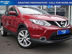 Red Used 2017 Nissan Qashqai S SUV | £8,200 (Good price)