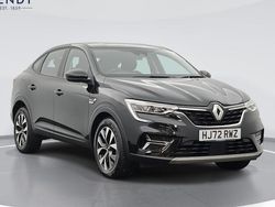 Black Used 2021 Renault Arkana Iconic SUV | £13,599 (Fair price)