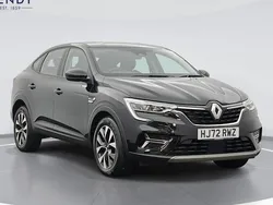 Black Used 2021 Renault Arkana Iconic SUV | £14,899 (Fair price)
