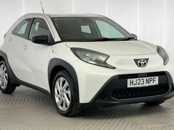 White Used 2023 Toyota Aygo X PURE SUV | £11,990