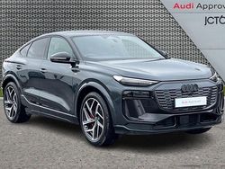 Grey Used 2025 Audi Q6 e-tron Advanced SUV | £63,015 (Fair price)