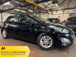 Black Used 2013 Hyundai i30 Active Hatchback | £3,489 (Fair price)