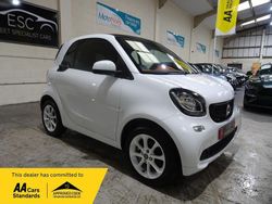 White Used 2015 Smart ForTwo Coupé Passion Coupe | £5,150 (Fair price)