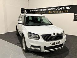 White Used 2016 Skoda Yeti SE SUV | £8,990 (Fair price)