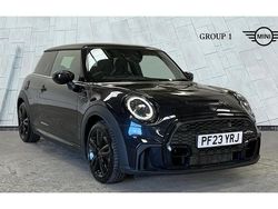 Black Used 2023 Mini Cooper S Hatch Hatchback | £21,895 (Fair price)