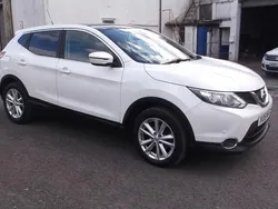 White Used 2015 Nissan Qashqai Acenta+ SUV | £5,495 (Fair price)