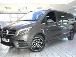 Mercedes V220
