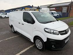 White Used 2021 Vauxhall Vivaro S Van | £9,495 (Good price)