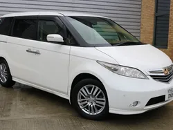 White Used 2006 Honda Elysion Luxury MPV | £5,995