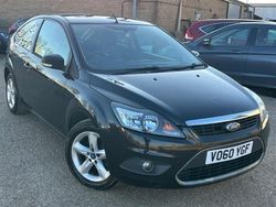 Black Used 2010 Ford Focus Zetec Hatchback | £2,290 (Fair price)