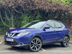 Blue Used 2016 Nissan Qashqai Tekna SUV | £10,395 (Good price)