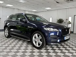 Blue Used 2016 Jaguar F-Pace Portfolio SUV | £13,991 (Fair price)