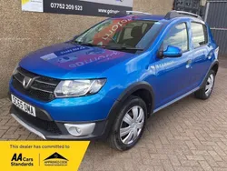 Blue Used 2015 Dacia Sandero Lauréate Hatchback | £5,665 (Fair price)