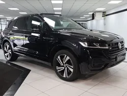 Black Used 2018 VW Touareg R-line SUV | £32,949 (Expensive)