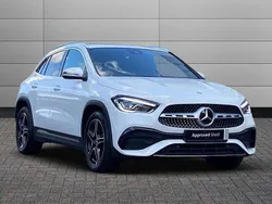 Digital white Used 2022 Mercedes GLA200 Executive SUV | £27,690 (Fair price)