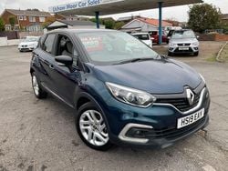 Blue Used 2019 Renault Captur Iconic SUV | £6,495 (Fair price)