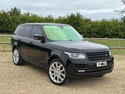 Black Used 2016 Land Rover Range Rover Vogue SE SUV | £19,990 (Super price)
