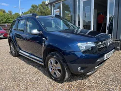 Blue Used 2016 Dacia Duster Lauréate SUV | £5,490 (Fair price)
