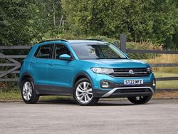 Makena turquoise exclusive paint Used 2022 VW T-Cross SE SUV | £12,975 (Fair price)