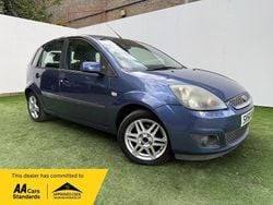 Blue Used 2006 Ford Fiesta Hatchback | £695 (Fair price)