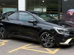 Black Used 2023 Renault Clio V Engineered Hatchback | £17,195 (Fair price)