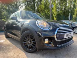 Black Used 2015 Mini Cooper Hatch Hatchback | £6,450 (Fair price)