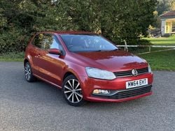 Red Used 2014 VW Polo SE Hatchback | £5,367 (Fair price)