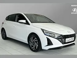 White Used 2024 Hyundai i20 Advanced Hatchback | £15,855 (Fair price)