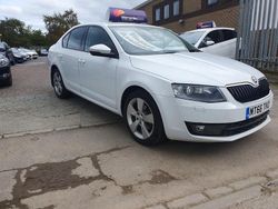 White Used 2016 Skoda Octavia Sport Hatchback | £4,995 (Fair price)