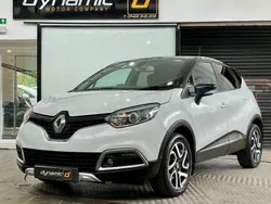 White/black Used 2017 Renault Captur Iconic SUV | £6,590 (Fair price)