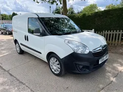 White Used 2016 Vauxhall Combo MPV | £2,850