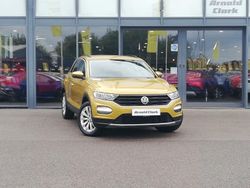 Yellow Used 2019 VW T-Roc SE SUV | £15,498 (Fair price)