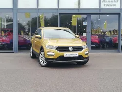 Yellow Used 2019 VW T-Roc SE SUV | £15,998 (Fair price)