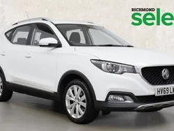 White Used 2019 MG ZS Excite Sedan | £10,590 (Fair price)