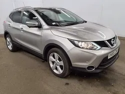 Silver Used 2015 Nissan Qashqai N-TEC SUV | £6,499 (Expensive)