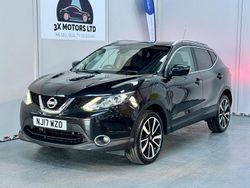Black Used 2017 Nissan Qashqai Tekna SUV | £8,390 (Good price)