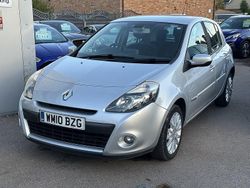 Silver Used 2010 Renault Clio II Dynamique Hatchback | £2,495 (A bit pricey)
