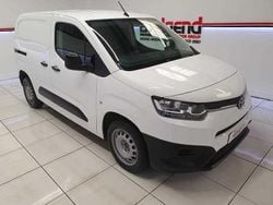 White Used 2022 Toyota Proace Active Van | £10,699 (Fair price)