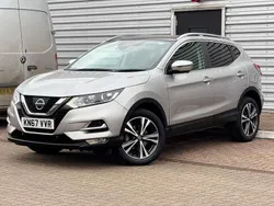 Silver Used 2017 Nissan Qashqai N-Connecta SUV | £10,695 (Fair price)